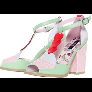 Iron Fist Cupcake Heels Mint T Strap NEW 40 10